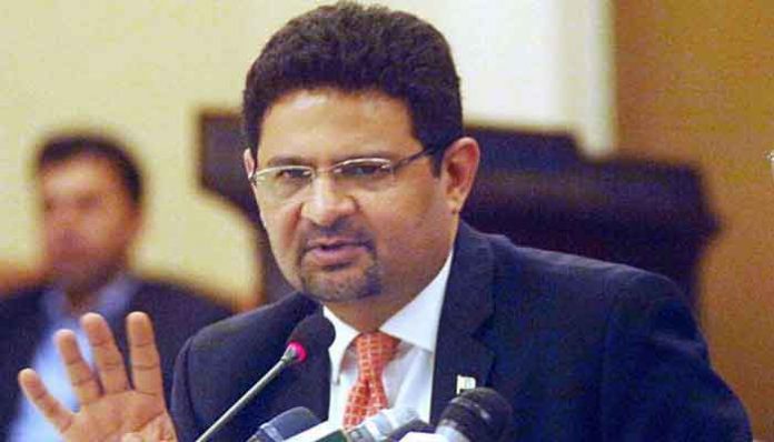 Miftah Ismail presides over first meeting of spectrum auction advisory committee